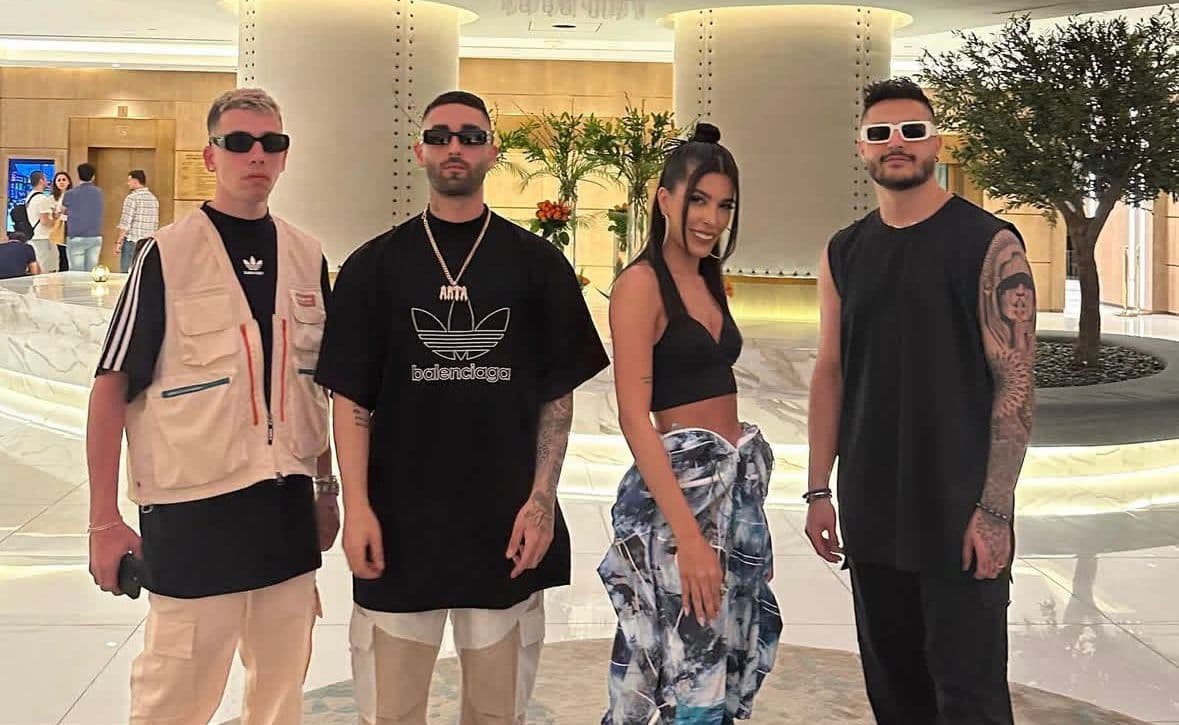 وانتونز؛ از رفاقت تا برند، روایت یک گروه موفق